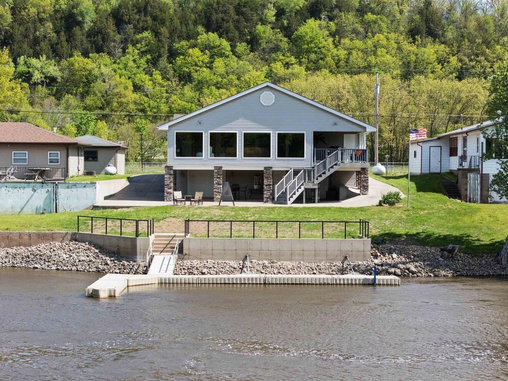 Photo of 1312 Jack Oak ROAD, Cassville, WI 53806 (MLS # 2022642)