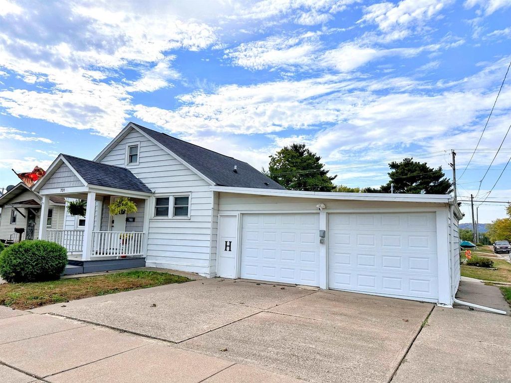 Photo of 731 N Michigan STREET, Prairie Du Chien, WI 53821 (MLS # 2011054)