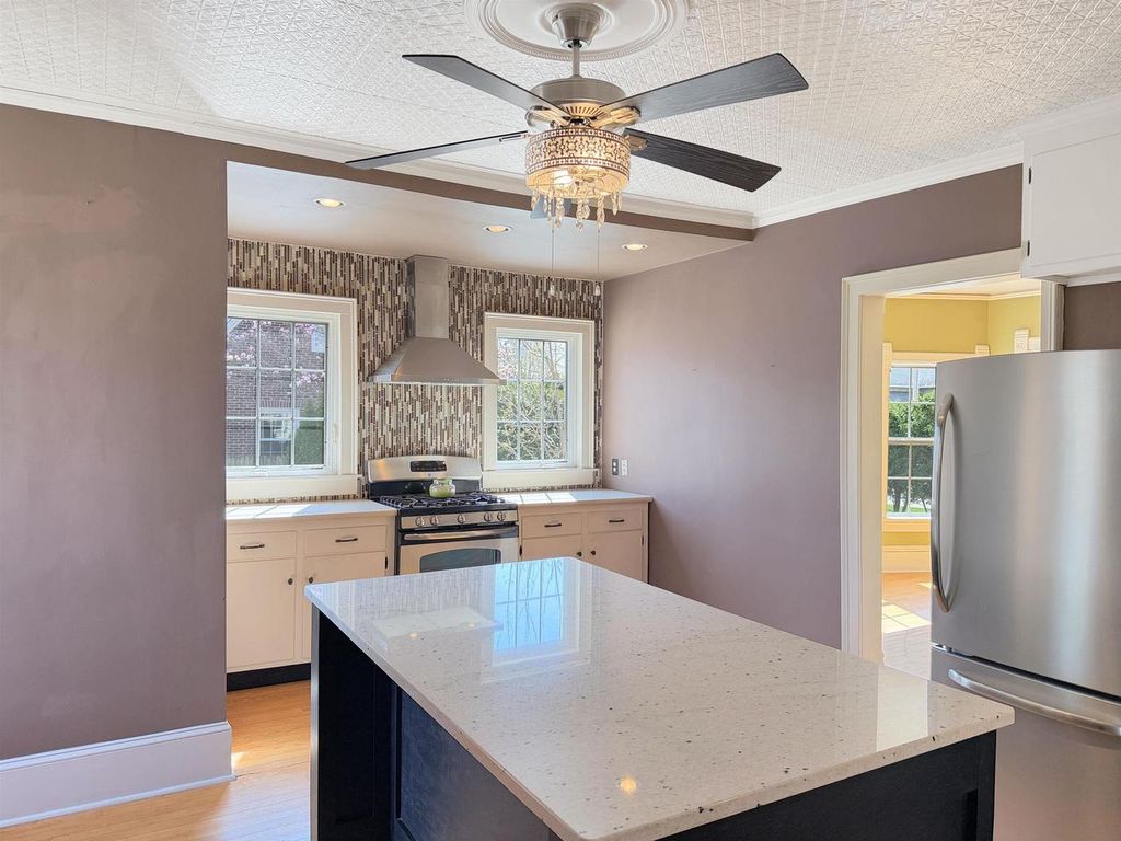 Photo of 1350 Ceape AVENUE, Oshkosh, WI 54901 (MLS # 50324373)