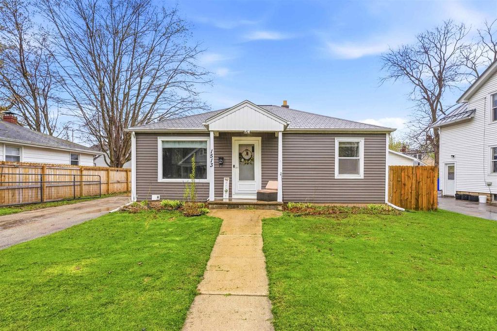 Photo of 1513 N Superior STREET, Appleton, WI 54911 (MLS # 50324580)