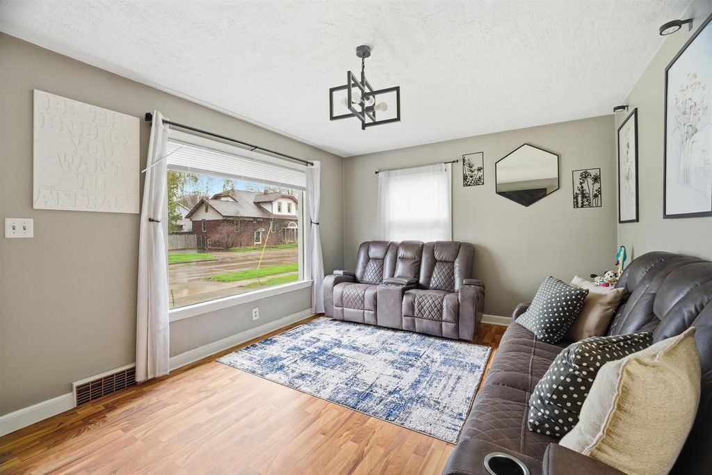 Photo of 1513 N Superior STREET, Appleton, WI 54911 (MLS # 50324580)