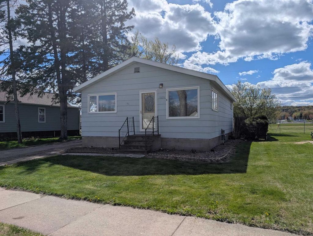 Photo of 1020 N 10th AVENUE, Wausau, WI 54401 (MLS # 22601954)