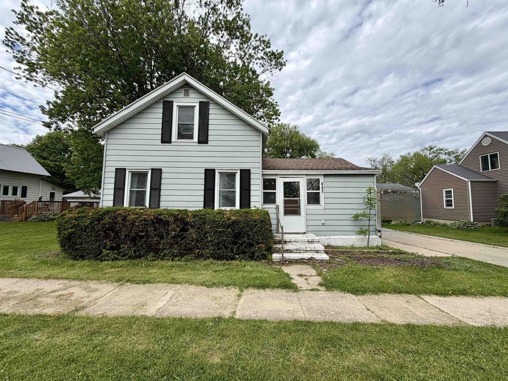 Photo of 320 W Brodhead STREET, Orfordville, WI 53576 (MLS # 2023070)