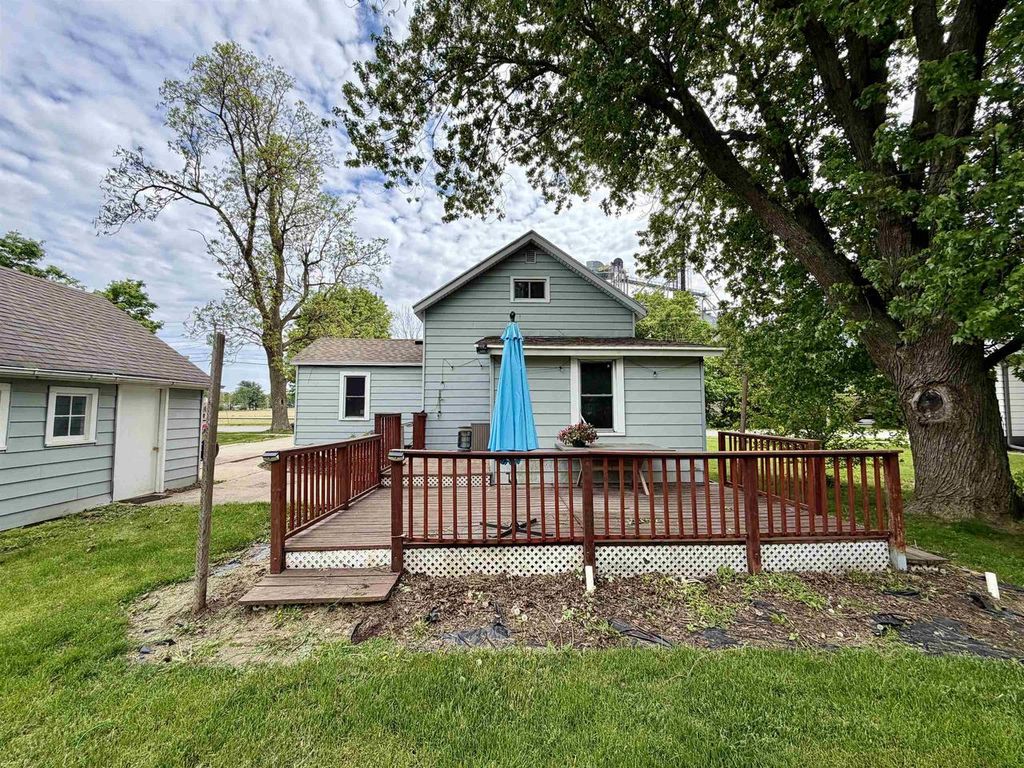 Photo of 320 W Brodhead STREET, Orfordville, WI 53576 (MLS # 2023070)
