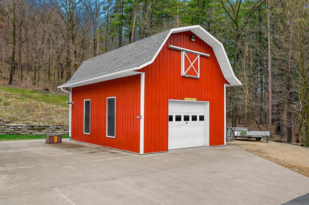 Photo of W4512 County Road FO ROAD, La Crosse, WI 54601 (MLS # 1956727)