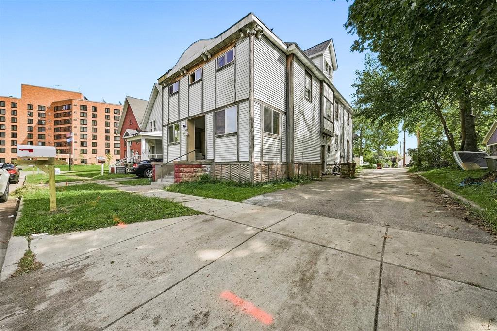 Photo of 317 Earl STREET #1-2, Eau Claire, WI 54703 (MLS # 1605354)