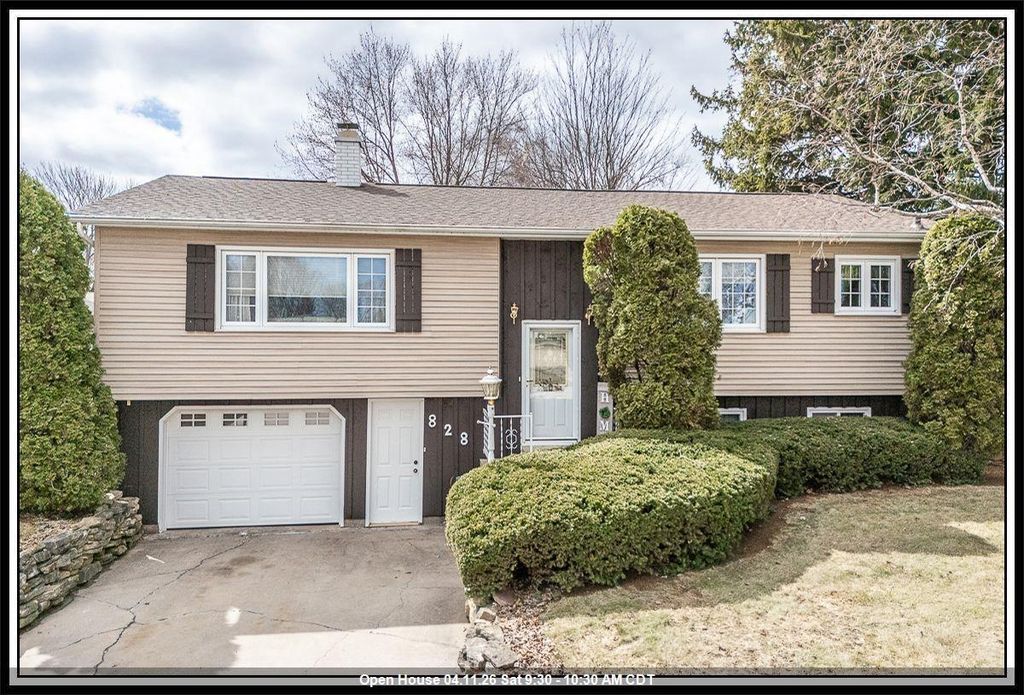 Photo of 828 W Warren STREET, New London, WI 54961 (MLS # 50323474)