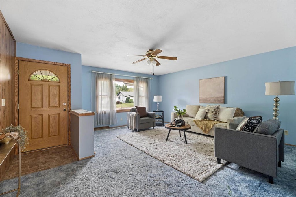 Photo of 1045 Grove STREET, Menasha, WI 54952 (MLS # 50330837)