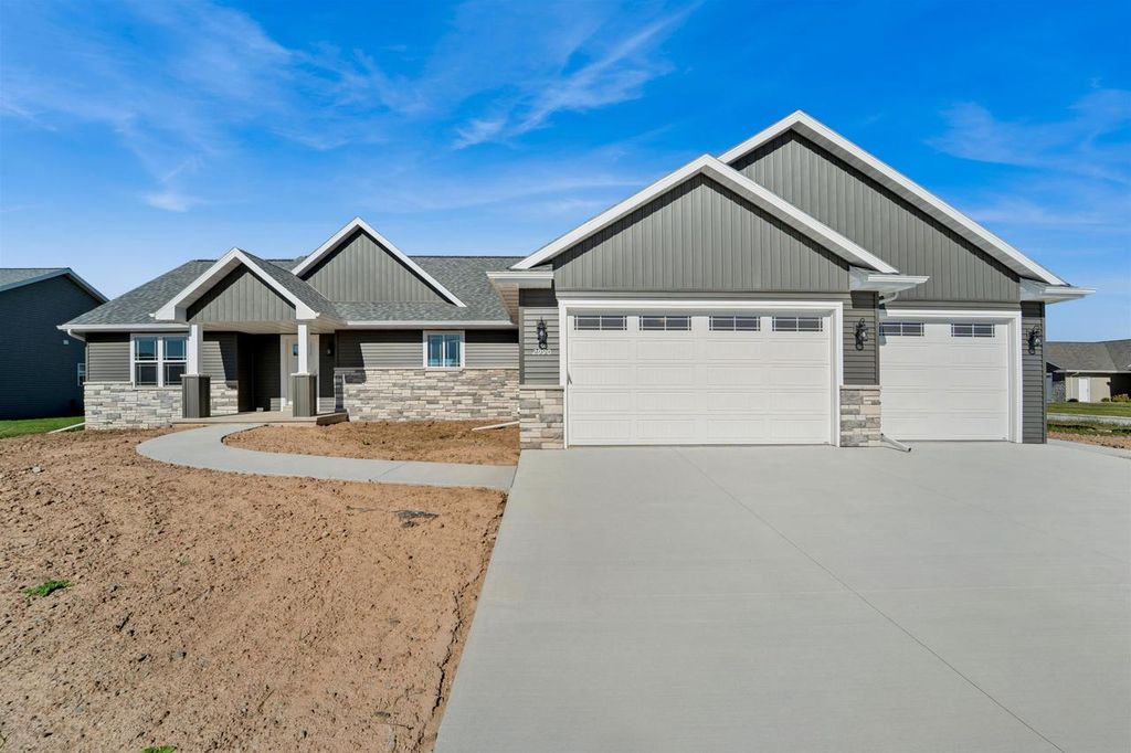 Photo of 2990 E Turquoise LANE, Appleton, WI 54913 (MLS # 50316631)