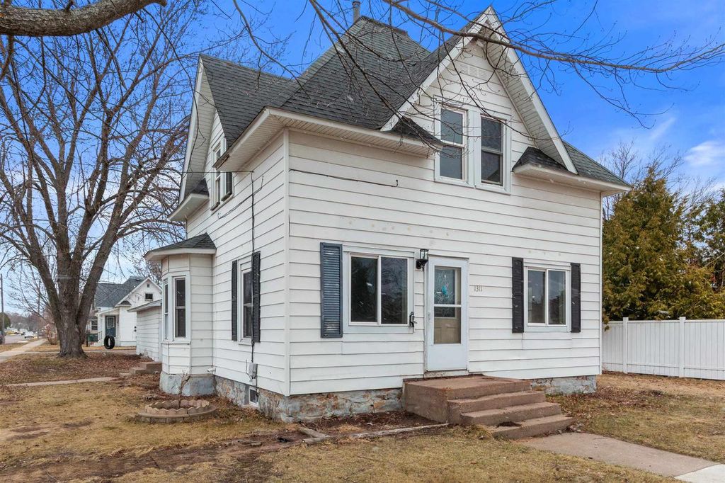 Photo of 1311 Oak STREET, Wisconsin Rapids, WI 54494 (MLS # 22601185)