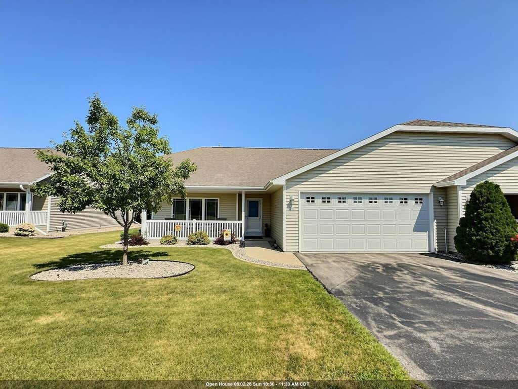 Photo of 262 Wyldewood DRIVE, Oshkosh, WI 54904 (MLS # 50330171)