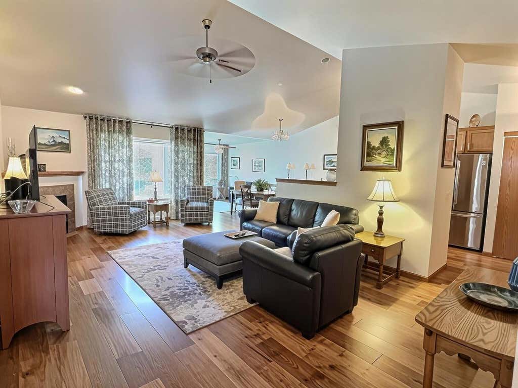 Photo of 262 Wyldewood DRIVE, Oshkosh, WI 54904 (MLS # 50330171)