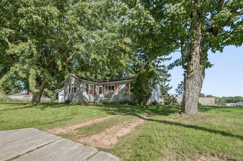 Photo of 406 E Birch STREET, Abbotsford, WI 54405 (MLS # 1605001)