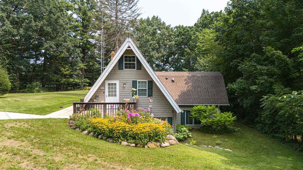 Photo of N3836 Park ROAD, Brodhead, WI 53520 (MLS # 2030415)