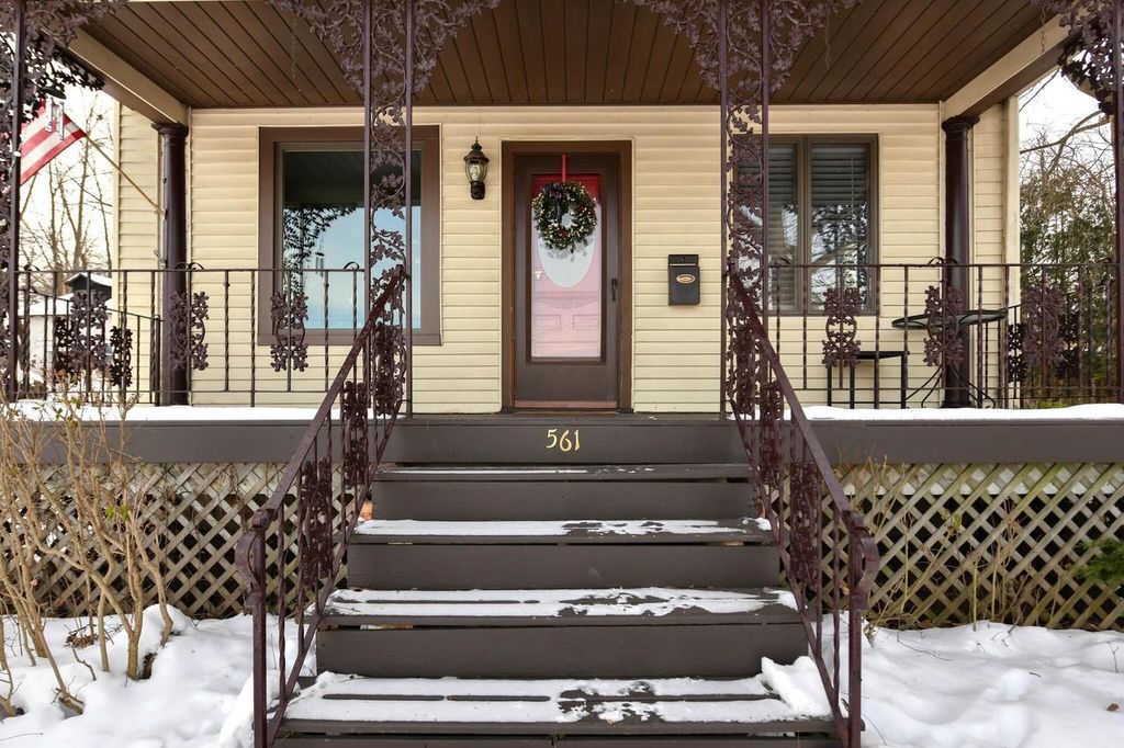 Photo of 561 W Chestnut STREET, Burlington, WI 53105 (MLS # 1945277)