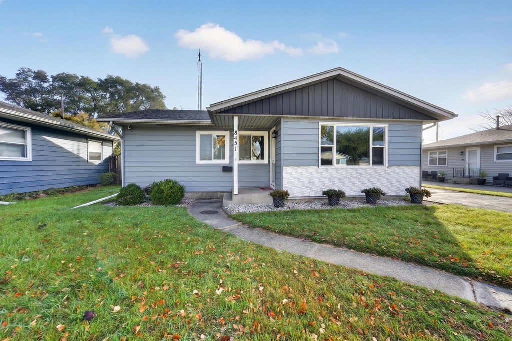 Photo of 8451 14th AVENUE, Kenosha, WI 53143 (MLS # 1985744)