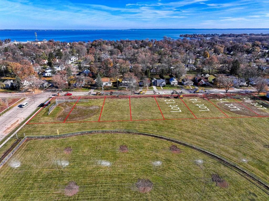 Photo of 731 Reed STREET, Neenah, WI 54956 (MLS # 50318674)