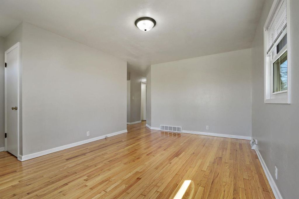 Photo of 4033 32nd AVENUE, Kenosha, WI 53144 (MLS # 1955629)