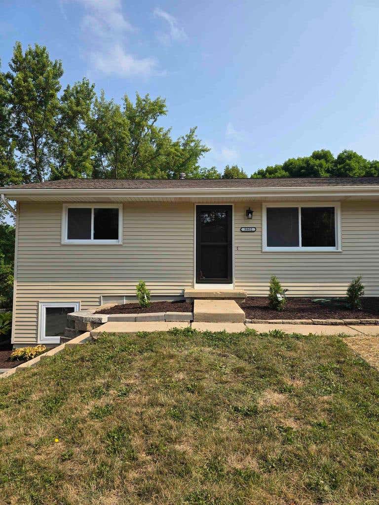 Photo of 5802 Sauk LANE, Mcfarland, WI 53558 (MLS # 2029731)