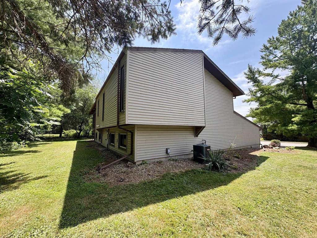 Photo of 7340 Century PLACE, Middleton, WI 53562 (MLS # 2027732)