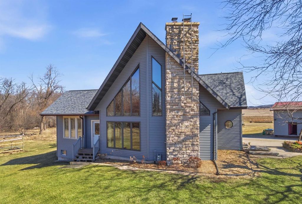 Photo of N4640 Lakeshore DRIVE, Chilton, WI 53014 (MLS # 50322245)