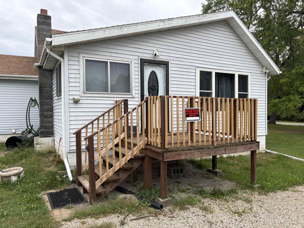 Photo of N1640 19th AVENUE, Wautoma, WI 54982 (MLS # 2032822)