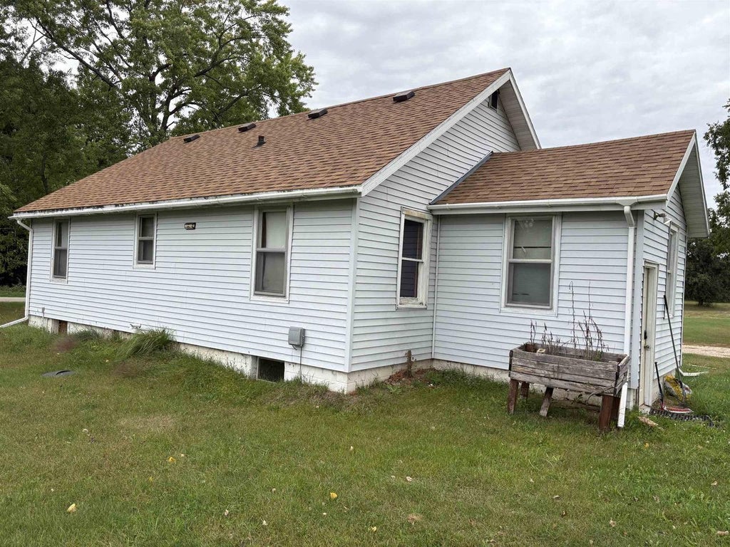 Photo of N1640 19th AVENUE, Wautoma, WI 54982 (MLS # 2032822)