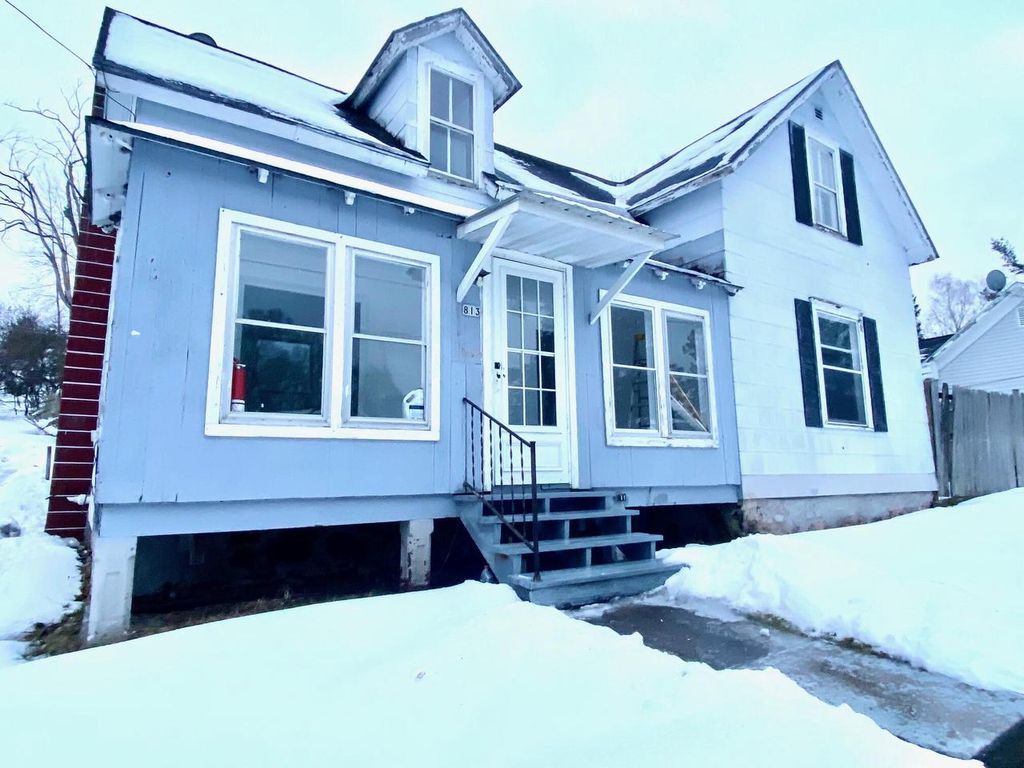 Photo of 813 Tyler AVENUE, Wausaukee, WI 54177 (MLS # 1947565)