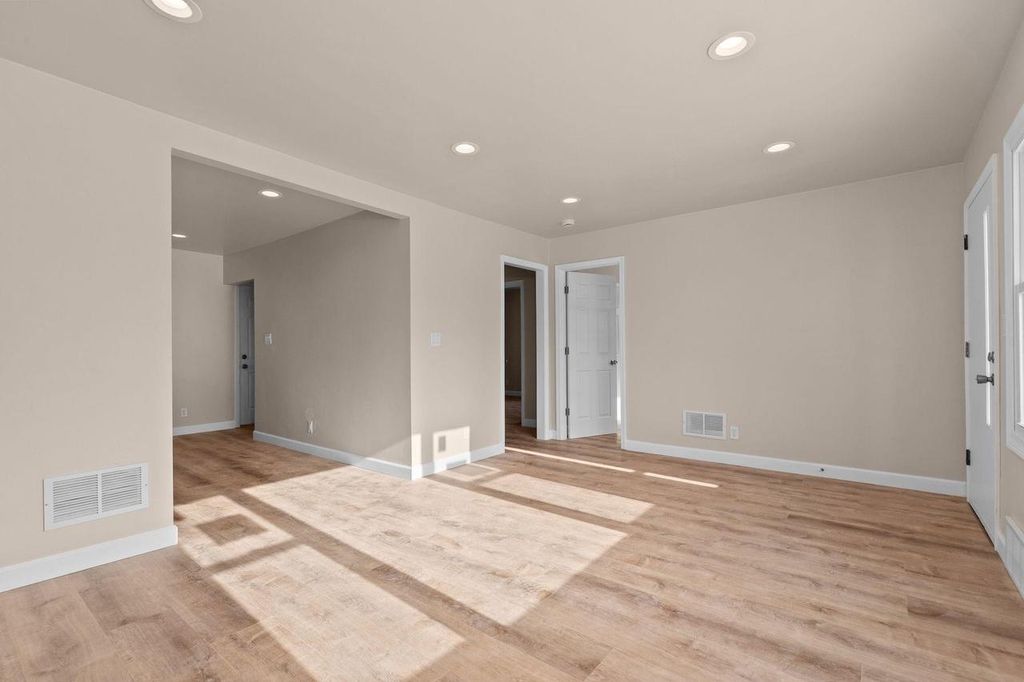 Photo of 304 Division STREET, Neenah, WI 54956 (MLS # 50319605)