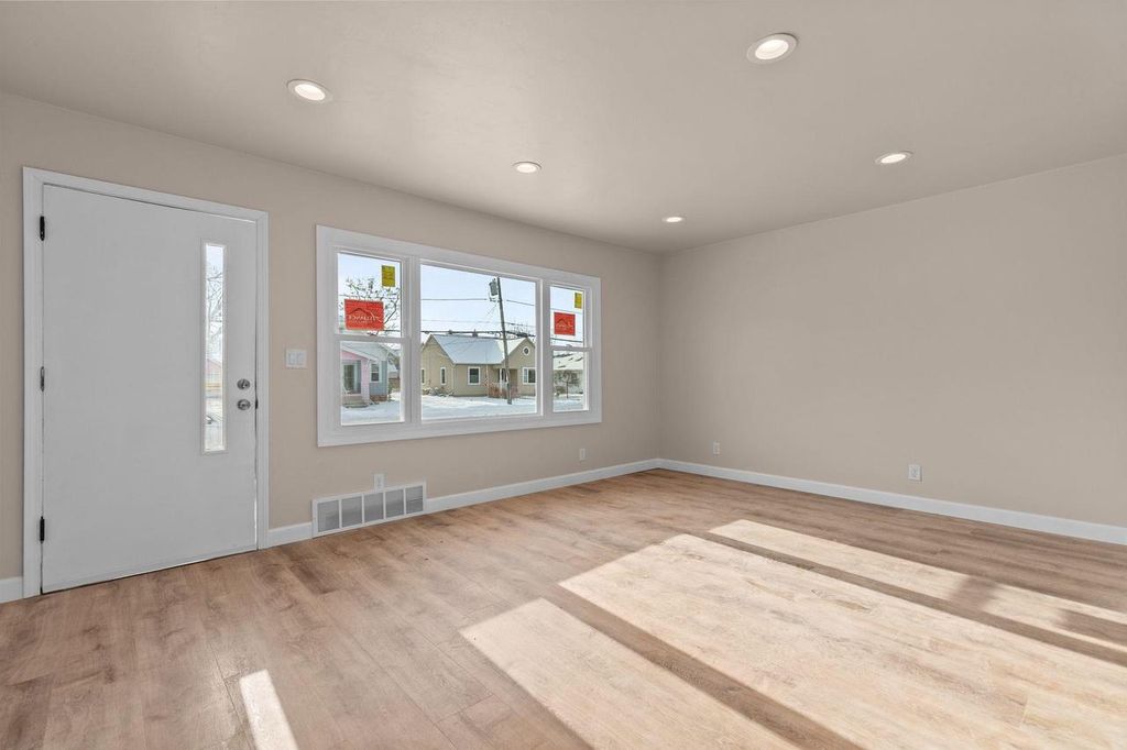 Photo of 304 Division STREET, Neenah, WI 54956 (MLS # 50319605)