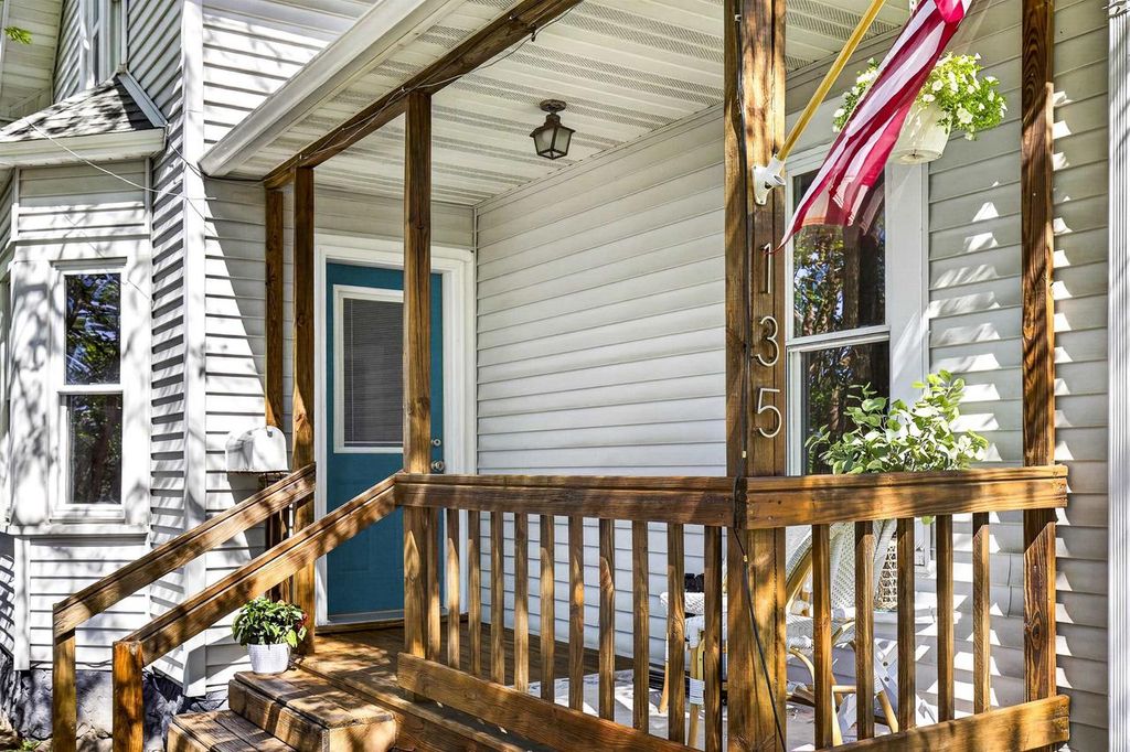 Photo of 135 N Story STREET, Appleton, WI 54915 (MLS # 50326406)