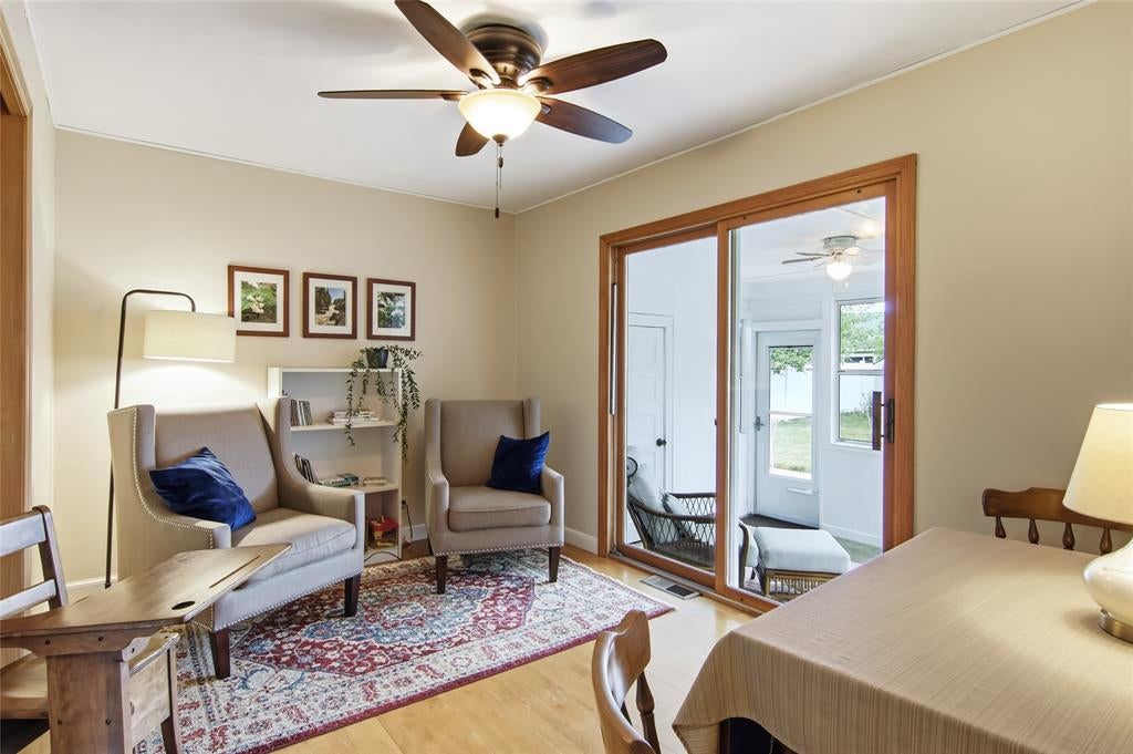 Photo of 230 W Grant AVENUE, Eau Claire, WI 54701 (MLS # 1604055)