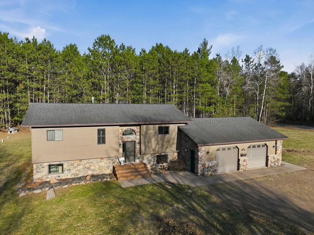 Photo of 1021 N Trails End St AVENUE, Bruce, WI 54819 (MLS # 1599817)