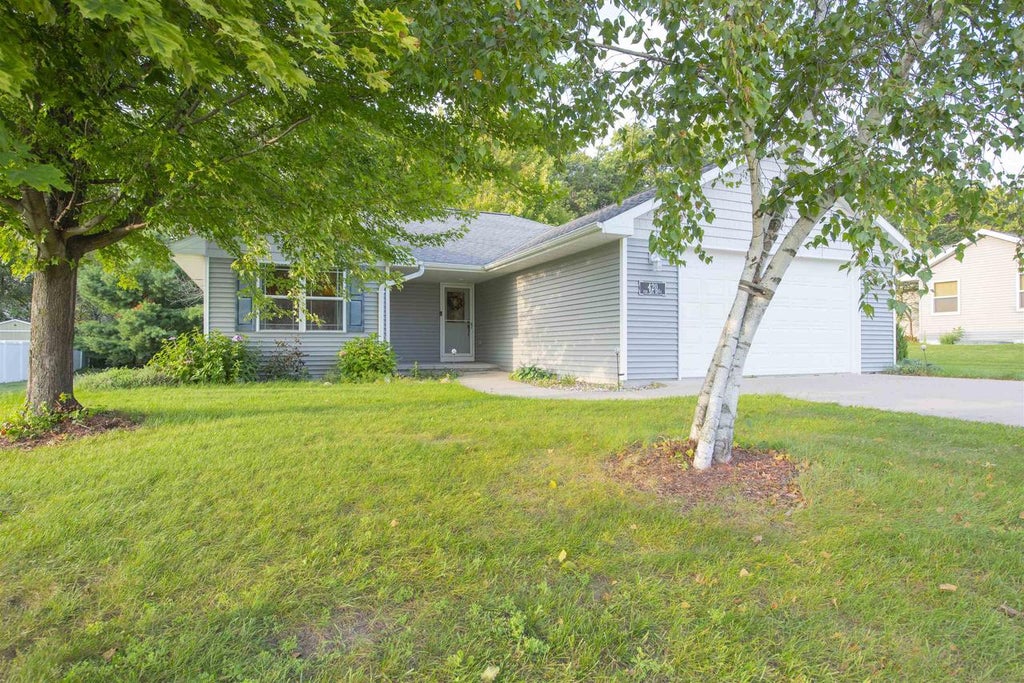 Photo of 420 Red Tail DRIVE, Amherst, WI 54406 (MLS # 22604247)