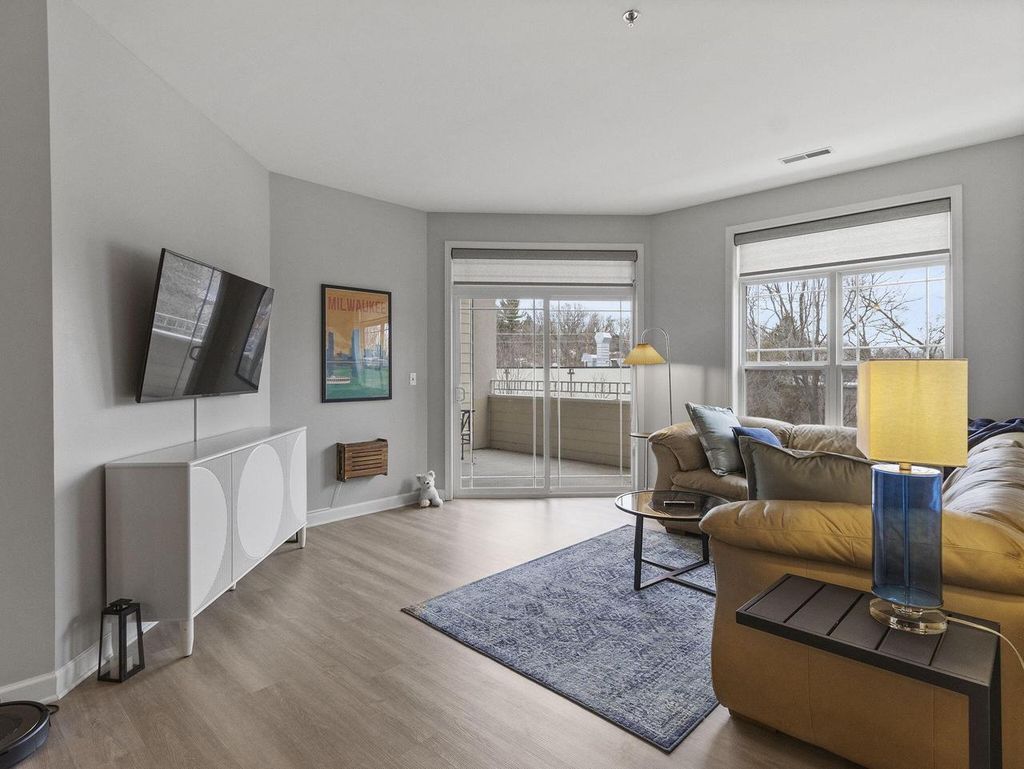 Photo of 213 S Main STREET #205, Thiensville, WI 53092 (MLS # 1945503)