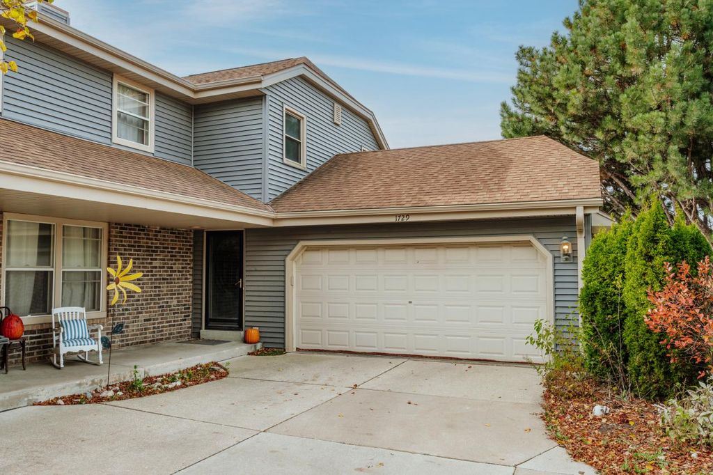 Photo of 1729 Stardust DRIVE #B, Waukesha, WI 53186 (MLS # 1942282)