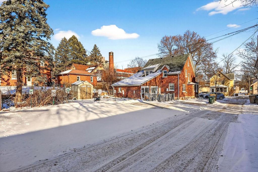 Photo of 308 S Brooks STREET, Madison, WI 53715 (MLS # 2016377)