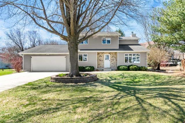 Photo of 17 Park Crest COURT, Madison, WI 53711 (MLS # 2030036)
