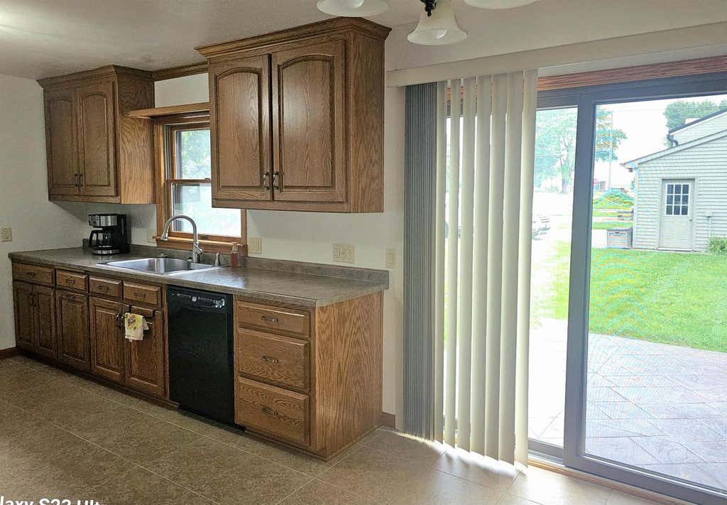 Photo of 643 S Main STREET, Seymour, WI 54165 (MLS # 50331002)