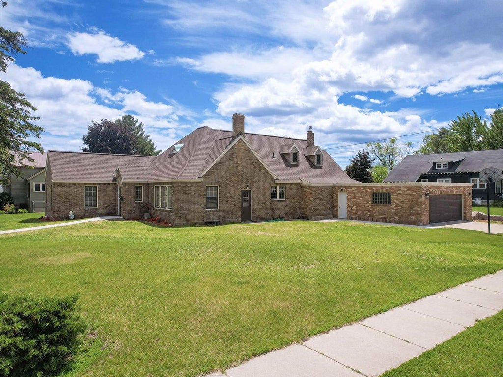 Photo of 1239 Merryman STREET, Marinette, WI 54143 (MLS # 50327816)