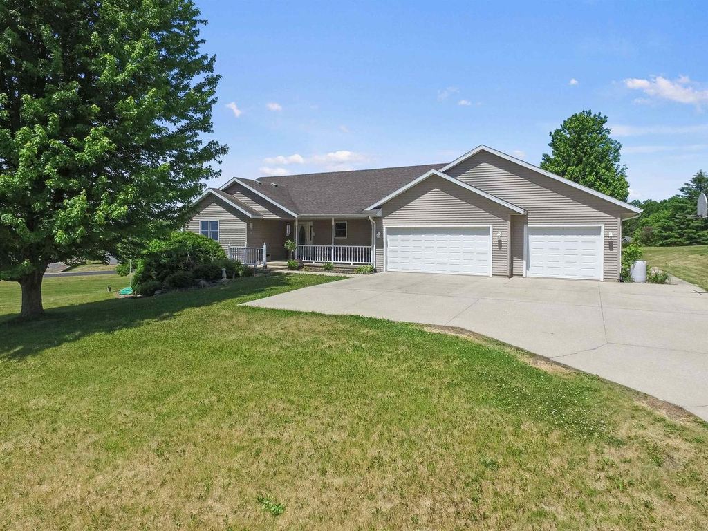 Photo of 13072 W Woodworth DRIVE, Evansville, WI 53536 (MLS # 2021215)
