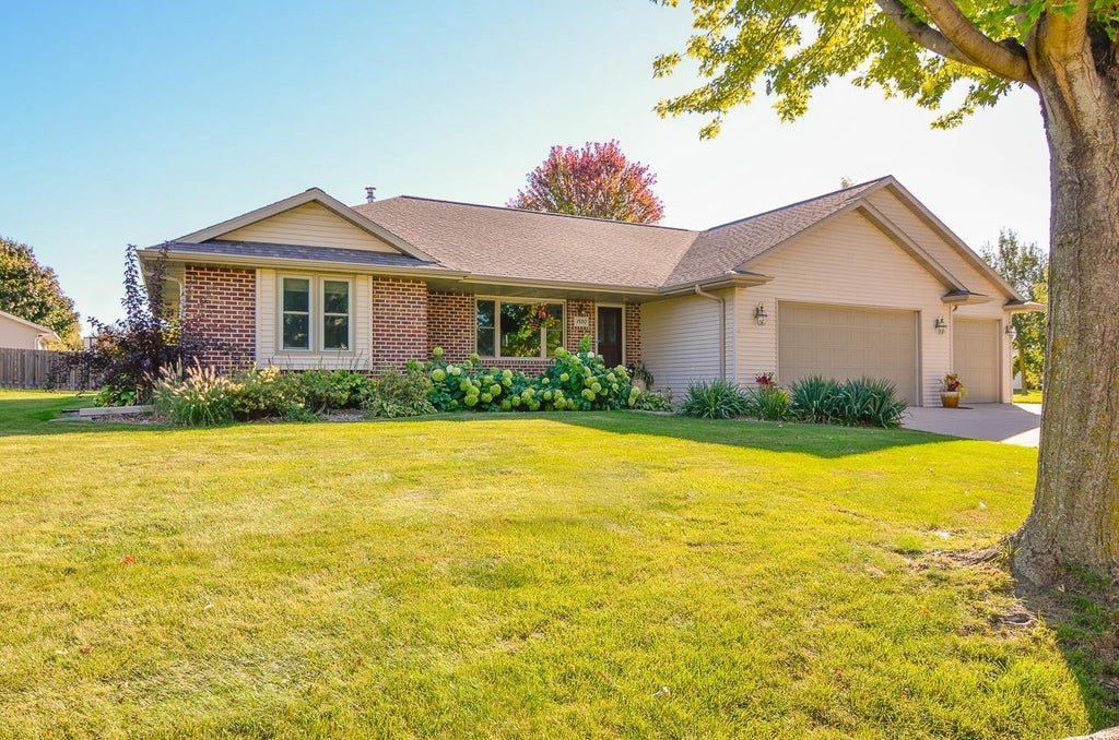 Photo of 1520 Inspiration AVENUE, New Franken, WI 54229 (MLS # 50333965)