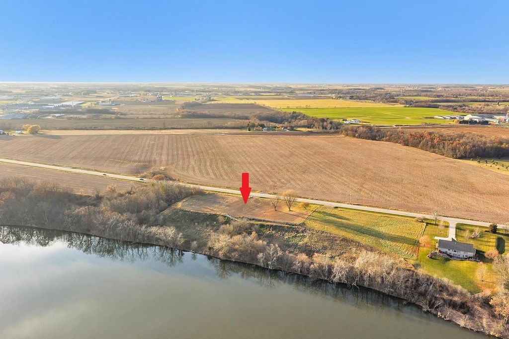Photo of 4325 Lost Dauphin ROAD, De Pere, WI 54115 (MLS # 50324409)