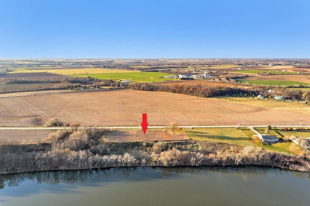 Photo of 4325 Lost Dauphin ROAD, De Pere, WI 54115 (MLS # 50324409)