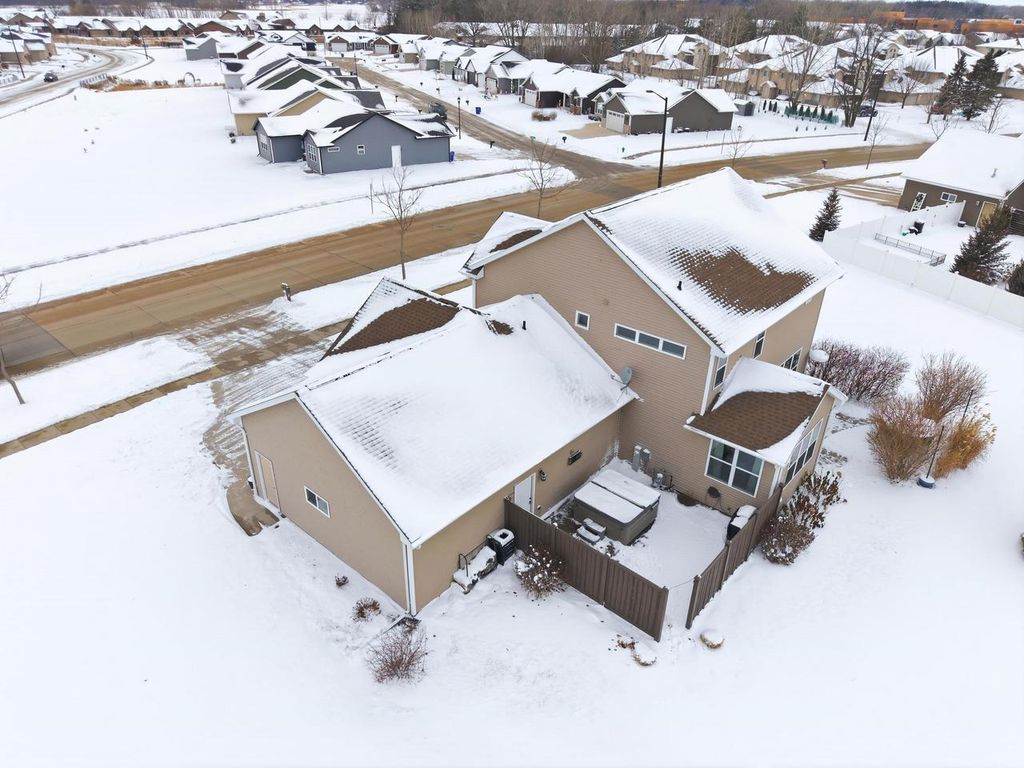 Photo of 4620 N Lightning DRIVE, Appleton, WI 54913 (MLS # 50318912)