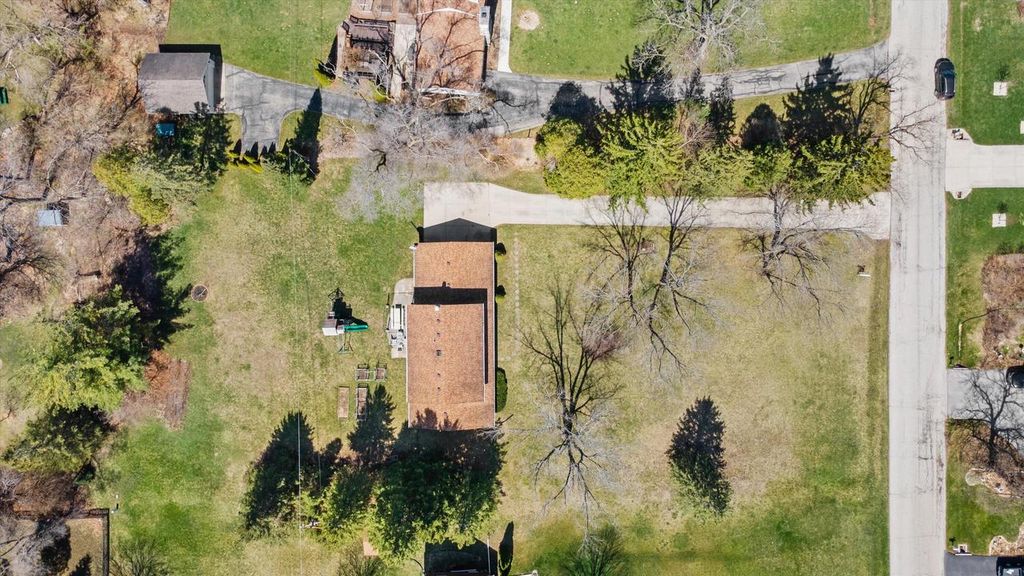 Photo of W170S7011 Southern DRIVE, Muskego, WI 53150 (MLS # 1956695)