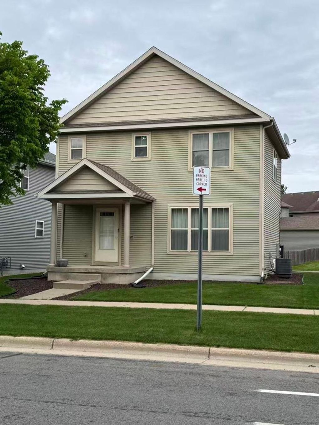 Photo of 3805 Stonebridge DRIVE, Madison, WI 53719 (MLS # 2024087)