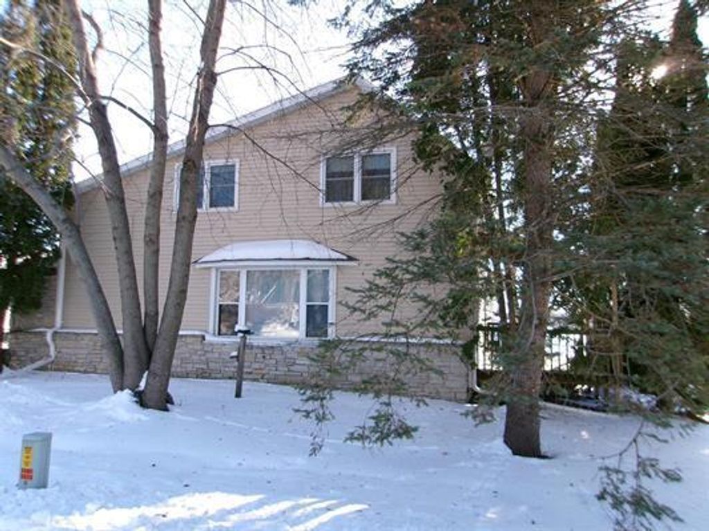 Photo of 307 Washington STREET, Brandon, WI 53919 (MLS # 2013872)