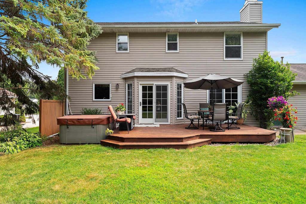 Photo of 2906 Sunray LANE, Green Bay, WI 54313 (MLS # 50330857)