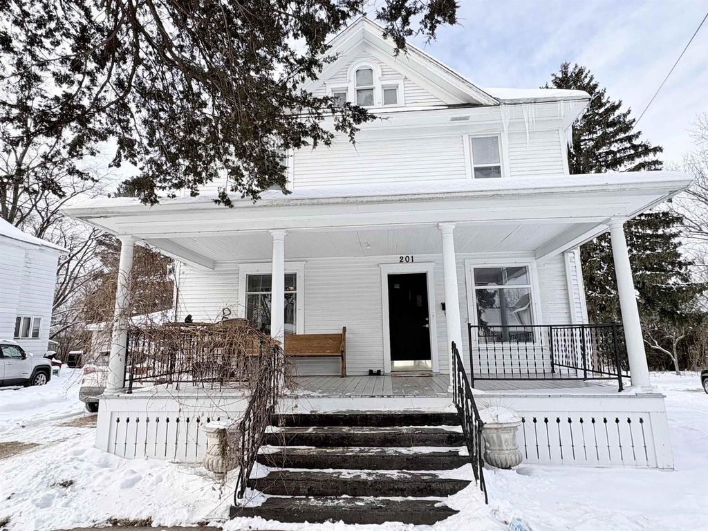 Photo of 201 N Grove STREET, Reedsburg, WI 53959 (MLS # 2013880)